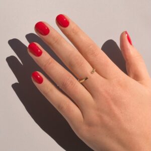 CND Vinylux Lak & Top Coat - Image 2