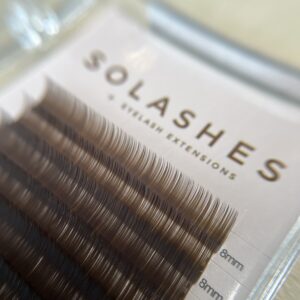 Brune eyelash extensions